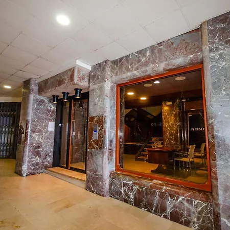 Apartmán Emalco 1-8 Centro